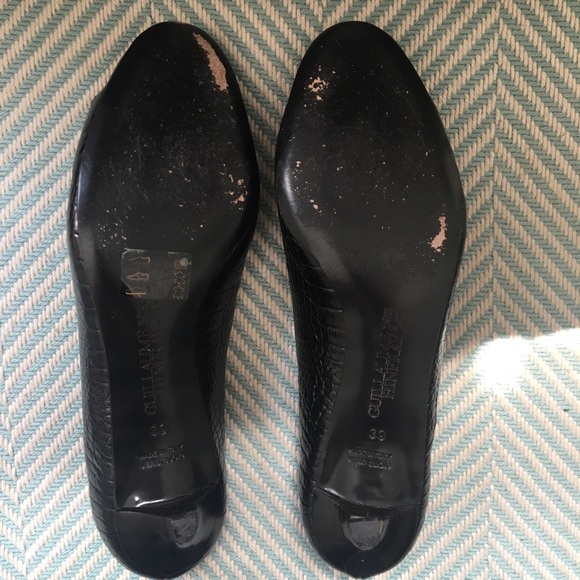 Guillaume Hinfray Leather Round Toe Bow Heels - Picture 5 of 8